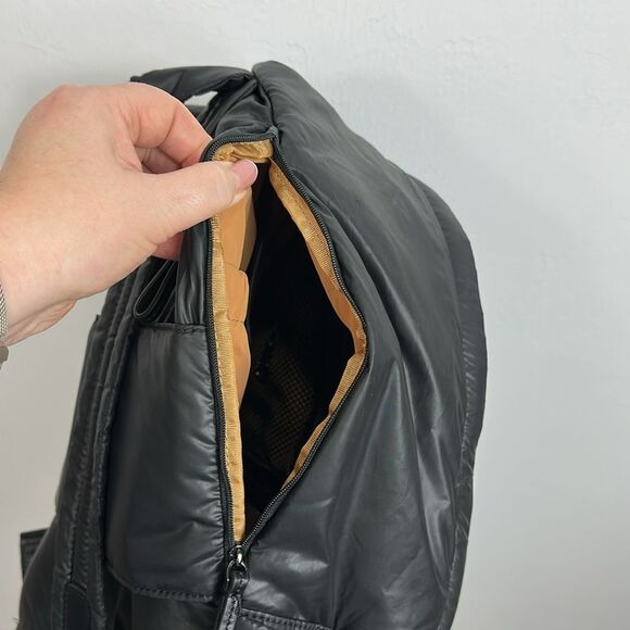 Caraa Stratus Travel Modern Medium Backpack In Black - Picture 10 of 14